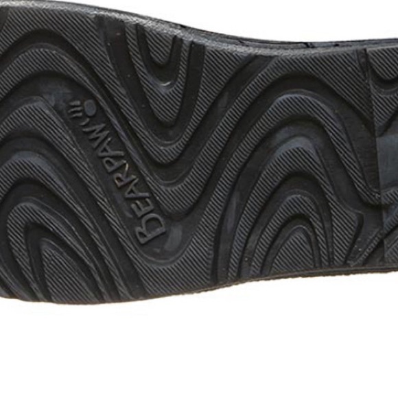 BearPaw Boots Please Note: This product is made with real natural fur. - Picture 3 of 4